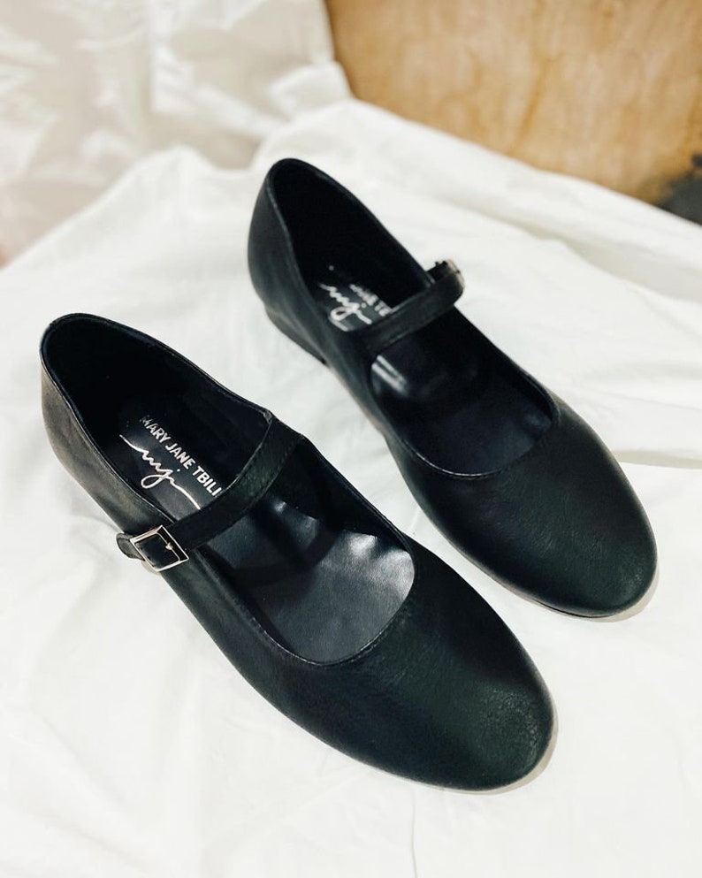 Black Leather Mary Jane Shoes - Women's Mary Janes - Vintage Shoes - Black Shoes - Leather Flats